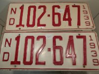 260 - MATCHED SET OF 1939 ND LICENSE PLATES