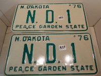 354 - MATCHED SET OF ND 1976 PLATES "N.D. 1" (THE GOV??)
