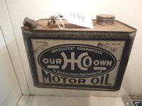 494 - OUR OWN HARDWARE MOTOR OIL HALF GALLON TIN