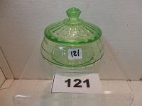 121 - GREEN DEPRESSION COVERED CANDY DISH