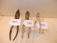 389) 3 WINCHESTER PLIERS