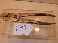 299) WINCHESTER PLIERS