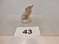 43 - UND HOWLING COYOTE FIGURINE