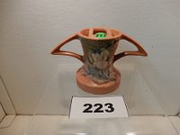 223 - ROSEVILLE MAGNOLIA FLOWER FROG